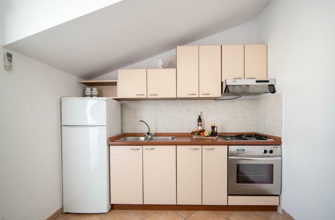 Apartments Petranic 苏佩塔尔 外观 照片